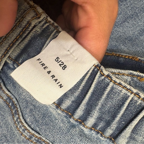 Fire and Rain Classic Blue Wide-Leg Women Jeans - Picture 7 of 10